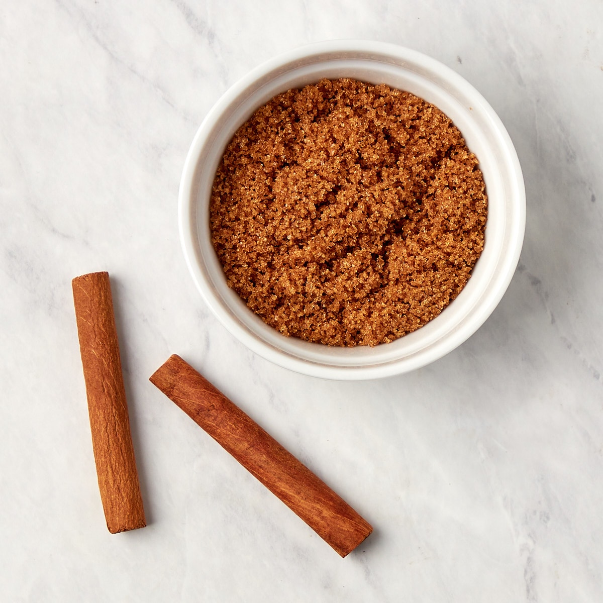 ingredients for brown sugar cinnamon simple syrup.